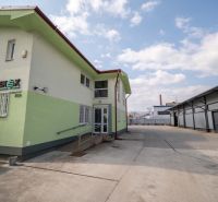 Budova zvláštních nemovitostí ve Stavební, Majeri, okres Banská Bystrica, Banskobystrický kraj.