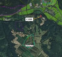 Mapa označuje rekreační pozemky v blízkosti Ostrej Lúky, zvýrazněné parcelní číslo C 1339.