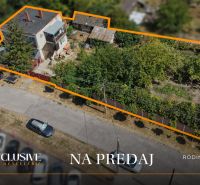 Rodinný dům v Bodzi s prostornou zahradou a parkovacími místy na prodej.
