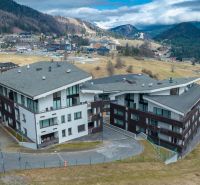Rekreační apartmán v obci Donovaly na ulici Donovaly, obklopený přírodou a horami.