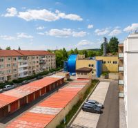 Výhled na sídliště ve Staré Ľubovni z ulice Tatranská, 2-pokojový byt.