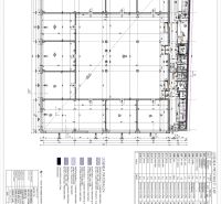 Architektonický výkres obchodních prostor s legendou a technickými specifikacemi.