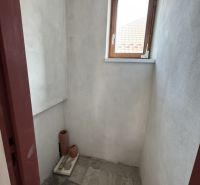 Omlouvám se, ale potřeboval bych vědět, co konkrétně chcete přeložit do češtiny. Můžete mi prosím poskytnout text, který chcete přeložit?