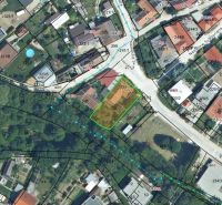 Mapa pozemků na Náměstí sv. Floriána v Krakovanech zobrazuje rozmístění rodinných domů.