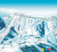 Lyžařská mapa střediska Velká Rača, Oščadnica s označenými sjezdovkami a oblastmi pro freeride.