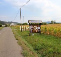 Cesta v Ptičom podél kukuřičného pole na ulici Ptičie, Pozemky - bydlení.