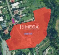 Pozemek pro komerční účely, 9228 m², nacházející se v Ptičie část Podskalka.