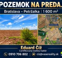 Prodej pozemku v Bratislavě - Petržalce, 1600 m², komerční využití.