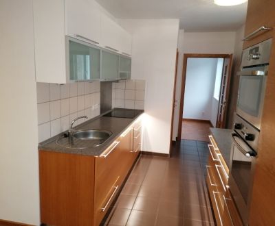 Pronájem Byt 3+1, Byt 3+1, Žarnovica, Slovensko