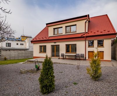 Rodinný dům k pronájmu na Kolibě: klid a komfort v Bratislavě