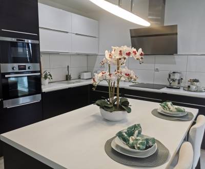 Pronájem Byt 3+1, Byt 3+1, Senec, Slovensko