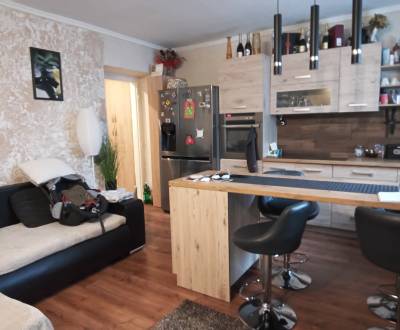 Prodej Byt 2+1, Byt 2+1, Komárno, Slovensko