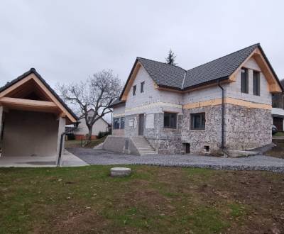 Rodinný dům, prodej, Žarnovica, Slovensko