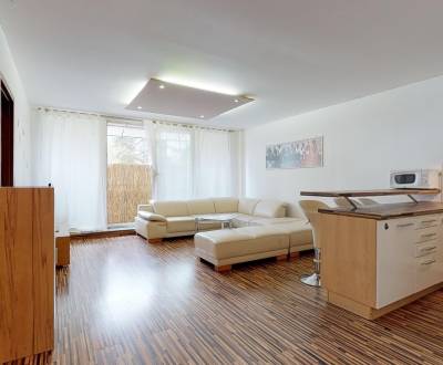 Pronájem Byt 2+1, Byt 2+1, Šafárikova, Trenčín, Slovensko