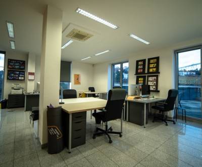 Pronájem Kancelářské prostory, Kancelářské prostory, Karpatská, Bratis