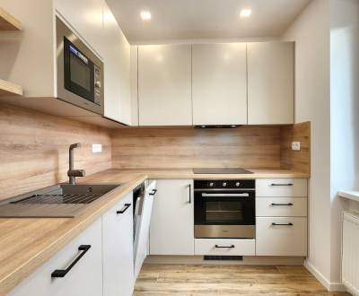 Pronájem Byt 2+1, Byt 2+1, Pavlovičovo námestie, Prešov, Slovensko