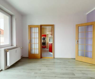 Pronájem Byt 3+1, Byt 3+1, M. Nešpora, Skalica, Slovensko