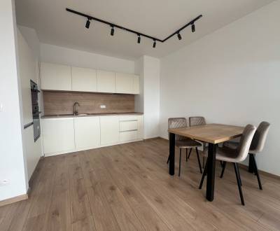 Pronájem Byt 2+1, Byt 2+1, Karpatská, Poprad, Slovensko