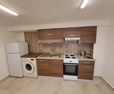 Pronájem Byt 1+1, Byt 1+1, Melek, Nitra, Slovensko