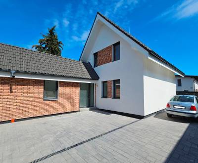 Prodej Rodinný dům, Rodinný dům, Hradská, Bratislava - Vrakuňa, Sloven