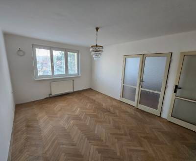 Prodej Byt 3+1, Byt 3+1, Agátová, Bratislava - Dúbravka, Slovensko