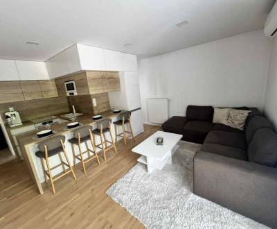 Prodej Byt 3+1, Byt 3+1, Komárno, Slovensko