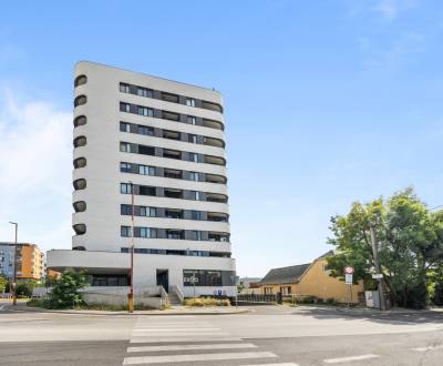 BA/POD.BISKUPICE-Prodej velkého 3i bytu v novostavbě s park. stáním