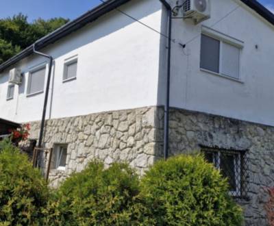 PRODEJ 1 a 1/2 pokojový byt, Holloháza, Maďarsko