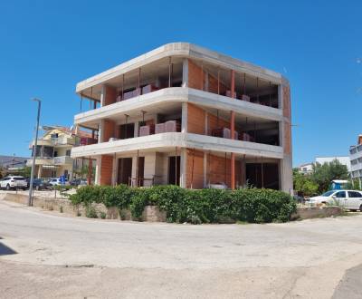 CHORVATSKO - Apartmány 140 m od pláže (3i) - VODICE
