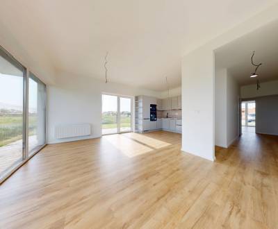 Prodej Byt 3+1, Byt 3+1, Dúhová, Pezinok, Slovensko