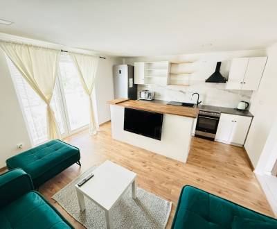 Prodej Byt 3+1, Byt 3+1, Hlohovec, Slovensko