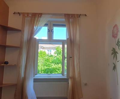 Byt 2+1, Mestská, pronájem, Bratislava - Nové Mesto, Slovensko