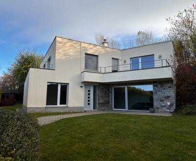 Pronájem Rodinný dům, Rodinný dům, Strmé Vŕšky, Bratislava - Záhorská 