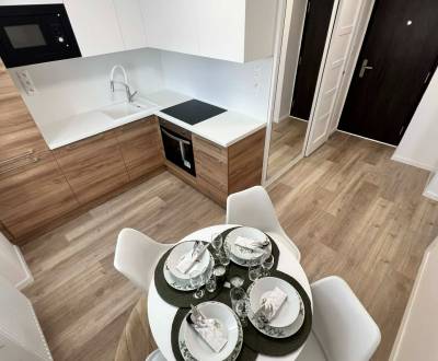 Prodej Byt 2+1, Byt 2+1, Komárno, Slovensko