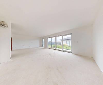 Prodej Rodinný dům, Rodinný dům, Karasova, Senec, Slovensko