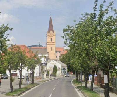 PRONÁJEM - 3-pokojový byt po rekonstrukci - Nitra, Centrum