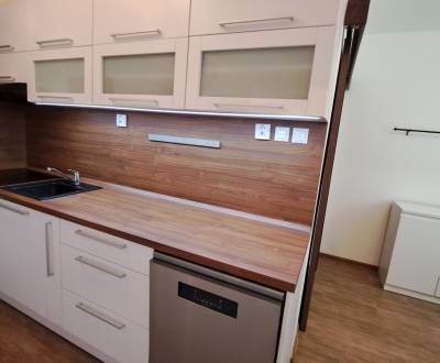 Prodej Byt 2+1, Byt 2+1, Levice, Slovensko