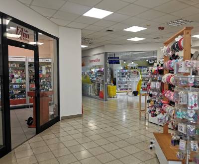 Pronájem Prostory pro obchod, Prostory pro obchod, Komárno, Slovensko