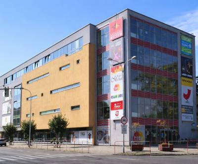 Pronájem Prostory pro obchod, Prostory pro obchod, Komárno, Slovensko