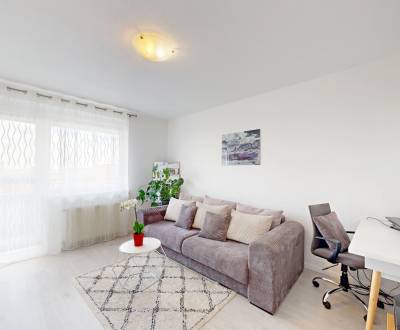 Prodej Byt 2+1, Byt 2+1, Námestie hraničiarov, Bratislava - Petržalka,