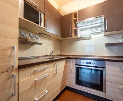 Pronájem Byt 2+1, Byt 2+1, L.Novomeského, Pezinok, Slovensko