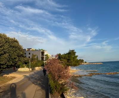 CHORVATSKO - Apartmány v 1. řadě - MANDRE (3i), ostrov PAG