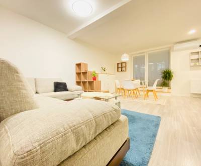 Pronájem Byt 2+1, Byt 2+1, Továrenská, Košice - Staré Mesto, Slovensko