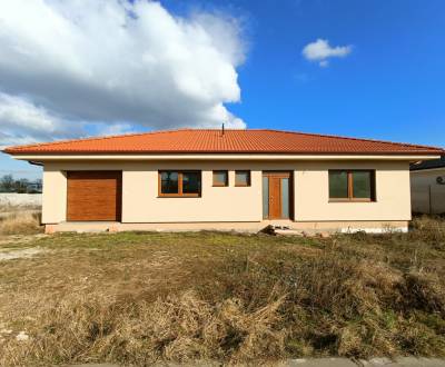 PRODEJ - 5 pokojový dúm s garáží - Lužianky, Smreková ulica