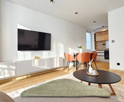 Pronájem Byt 3+1, Byt 3+1, Uherova, Košice - Západ, Slovensko