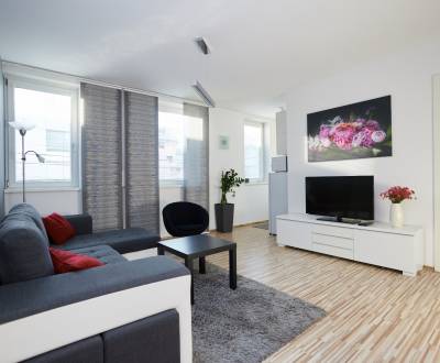 Pronájem Byt 2+1, Byt 2+1, Floriánska, Košice - Staré Mesto, Slovensko