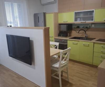 Pronájem Byt 2+1, Byt 2+1, M.R. Štefánika, Senec, Slovensko