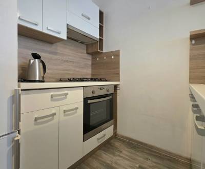 Pronájem Byt 2+1, Byt 2+1, Kežmarská, Košice - Západ, Slovensko