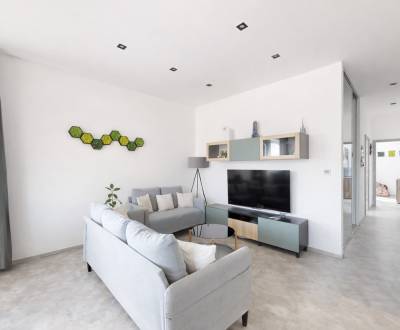 Prodej Byt 3+1, Byt 3+1, Lipova, Senec, Slovensko