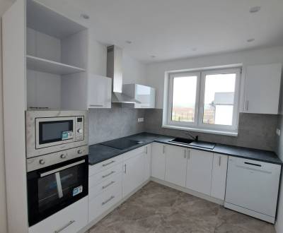 Prodej Rodinný dům, Rodinný dům, Veľký Lapáš, Nitra, Slovensko